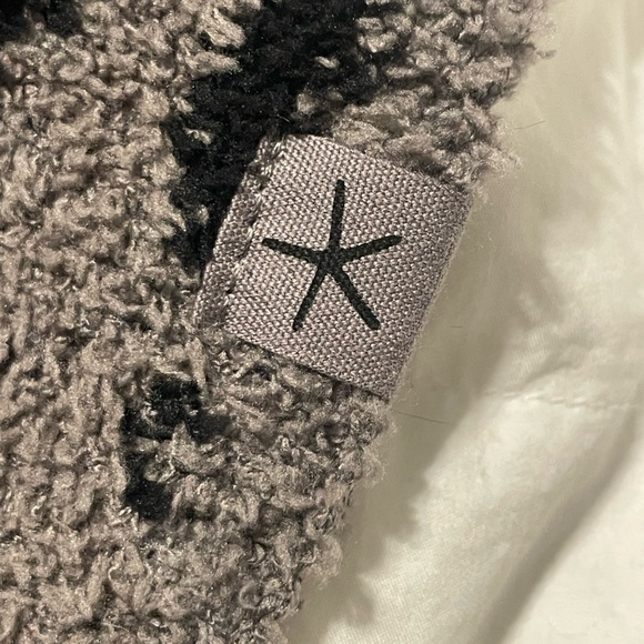 Barefoot Dreams CozyChic Pet Sweater NEW - Picture 10 of 11